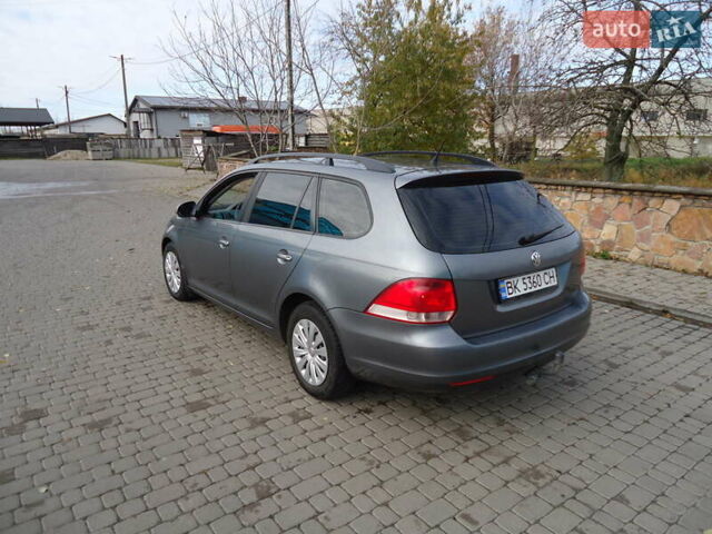 Серый Фольксваген Гольф, объемом двигателя 1.9 л и пробегом 290 тыс. км за 5600 $, фото 4 на Automoto.ua