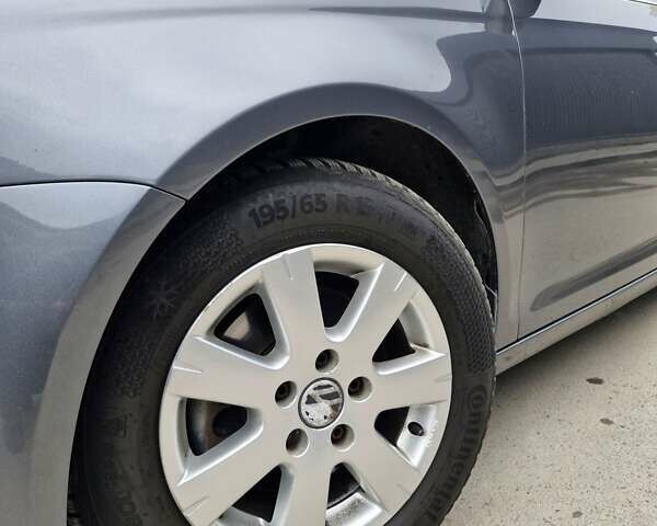 Серый Фольксваген Гольф, объемом двигателя 0 л и пробегом 217 тыс. км за 7500 $, фото 17 на Automoto.ua