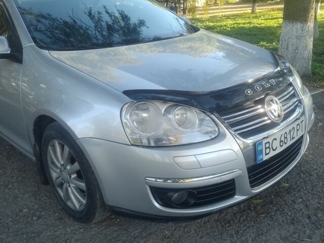 Серый Фольксваген Гольф, объемом двигателя 1.9 л и пробегом 111 тыс. км за 4700 $, фото 3 на Automoto.ua