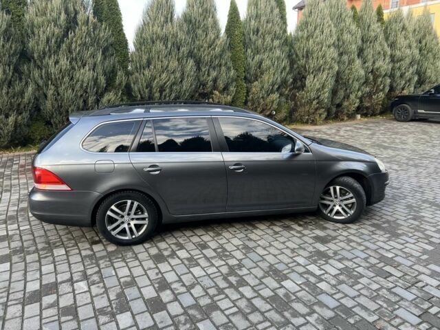 Серый Фольксваген Гольф, объемом двигателя 2 л и пробегом 341 тыс. км за 3500 $, фото 1 на Automoto.ua