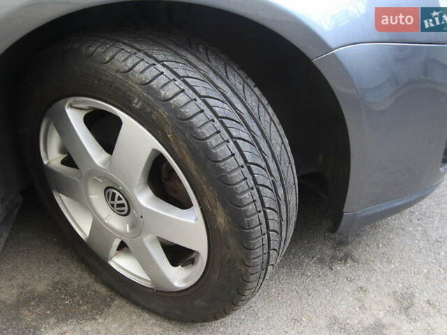 Серый Фольксваген Гольф, объемом двигателя 1.97 л и пробегом 257 тыс. км за 7500 $, фото 10 на Automoto.ua