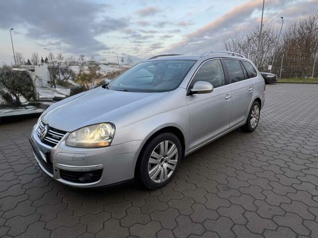 Серый Фольксваген Гольф, объемом двигателя 1.9 л и пробегом 250 тыс. км за 2334 $, фото 1 на Automoto.ua