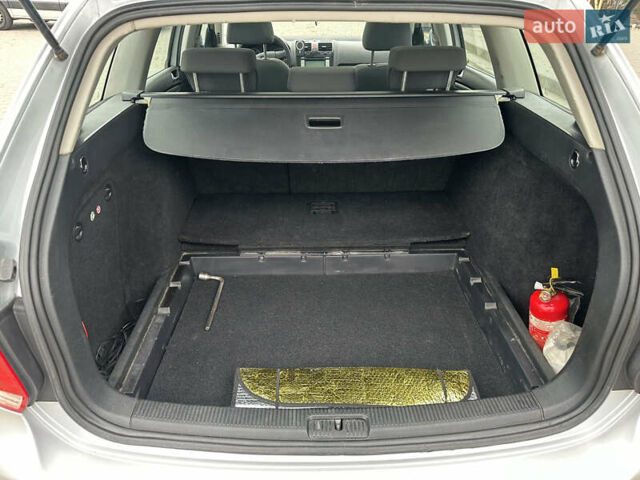 Сірий Фольксваген Гольф, об'ємом двигуна 1.6 л та пробігом 227 тис. км за 6000 $, фото 10 на Automoto.ua