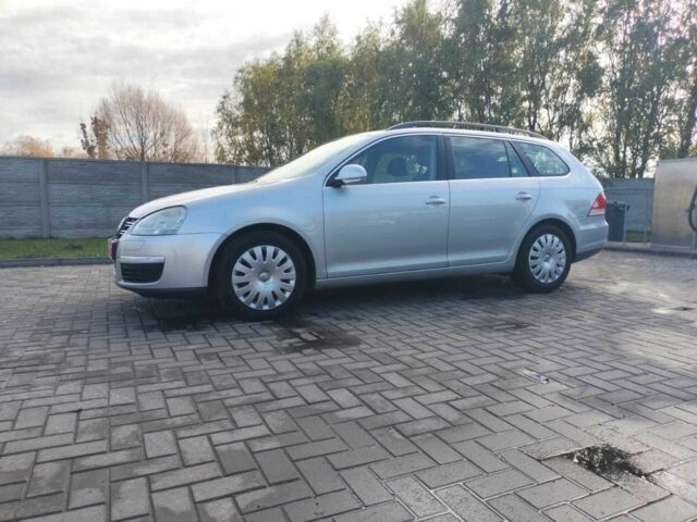 Серый Фольксваген Гольф, объемом двигателя 1.4 л и пробегом 237 тыс. км за 5350 $, фото 8 на Automoto.ua