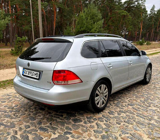 Серый Фольксваген Гольф, объемом двигателя 1.4 л и пробегом 211 тыс. км за 5300 $, фото 2 на Automoto.ua