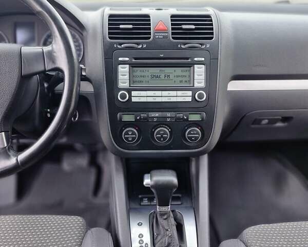 Серый Фольксваген Гольф, объемом двигателя 0 л и пробегом 217 тыс. км за 7500 $, фото 37 на Automoto.ua