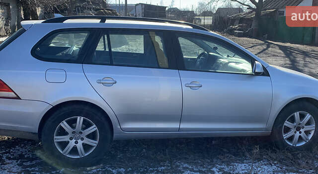 Серый Фольксваген Гольф, объемом двигателя 1.9 л и пробегом 257 тыс. км за 4276 $, фото 5 на Automoto.ua
