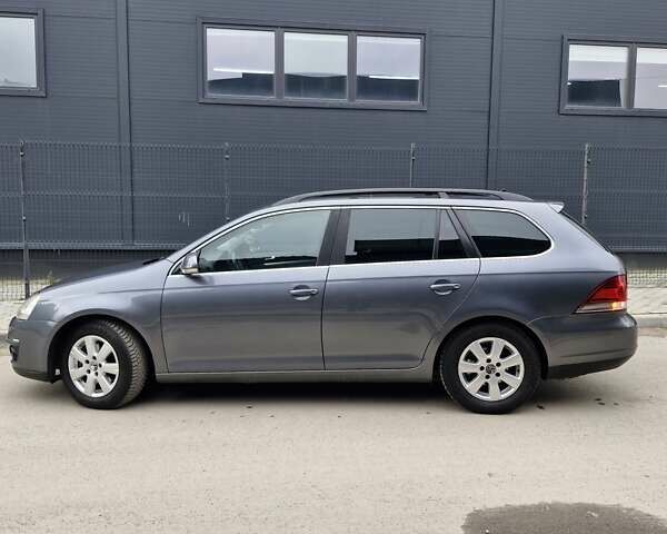 Серый Фольксваген Гольф, объемом двигателя 0 л и пробегом 217 тыс. км за 7500 $, фото 4 на Automoto.ua