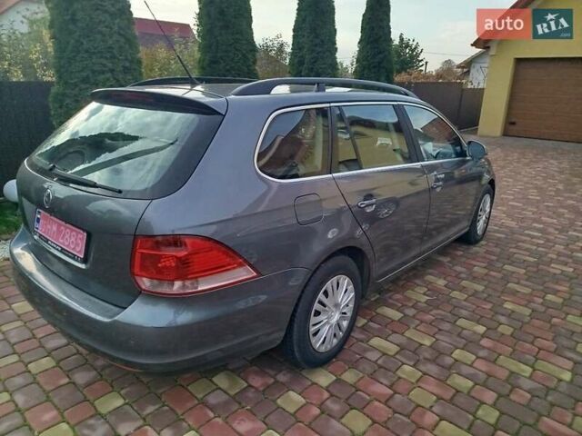 Серый Фольксваген Гольф, объемом двигателя 1.4 л и пробегом 224 тыс. км за 5750 $, фото 2 на Automoto.ua