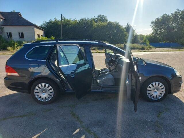 Серый Фольксваген Гольф, объемом двигателя 1.4 л и пробегом 189 тыс. км за 6399 $, фото 8 на Automoto.ua