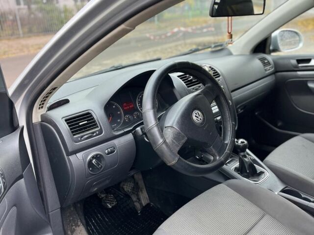 Серый Фольксваген Гольф, объемом двигателя 1.9 л и пробегом 340 тыс. км за 3450 $, фото 6 на Automoto.ua