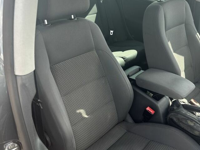 Сірий Фольксваген Гольф, об'ємом двигуна 1.4 л та пробігом 235 тис. км за 6400 $, фото 7 на Automoto.ua