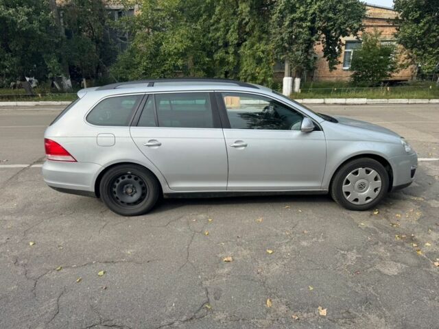 Серый Фольксваген Гольф, объемом двигателя 1.9 л и пробегом 304 тыс. км за 3742 $, фото 3 на Automoto.ua