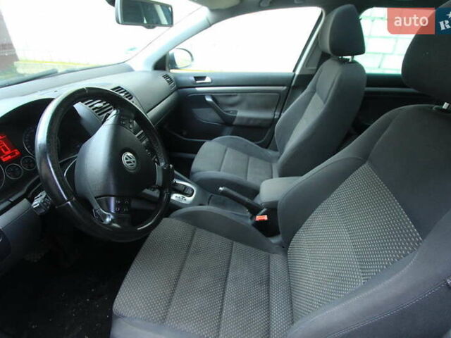 Серый Фольксваген Гольф, объемом двигателя 1.97 л и пробегом 257 тыс. км за 7500 $, фото 8 на Automoto.ua