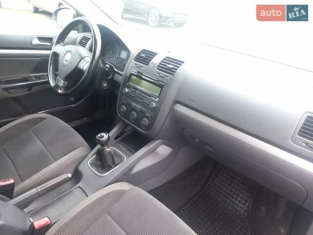 Сірий Фольксваген Гольф, об'ємом двигуна 1.39 л та пробігом 225 тис. км за 4700 $, фото 10 на Automoto.ua