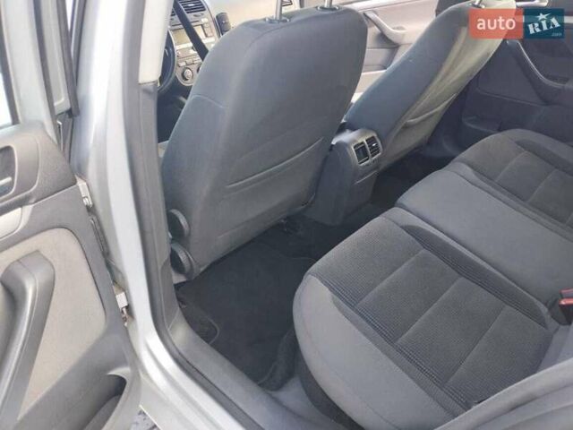 Серый Фольксваген Гольф, объемом двигателя 1.4 л и пробегом 235 тыс. км за 5600 $, фото 19 на Automoto.ua