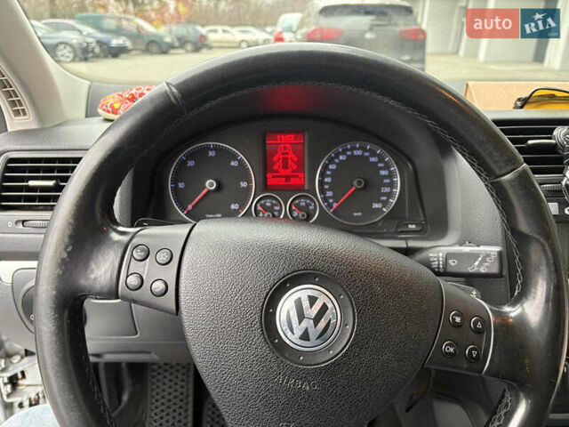 Серый Фольксваген Гольф, объемом двигателя 1.9 л и пробегом 198 тыс. км за 6700 $, фото 21 на Automoto.ua