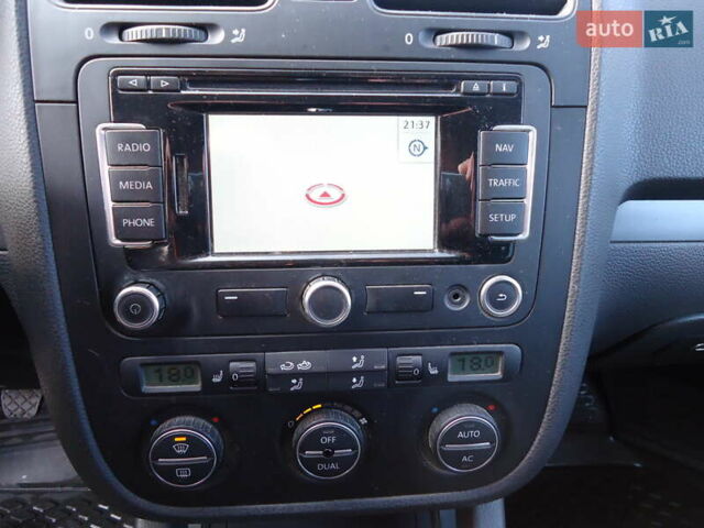 Серый Фольксваген Гольф, объемом двигателя 1.9 л и пробегом 290 тыс. км за 5600 $, фото 30 на Automoto.ua