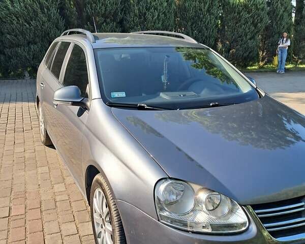 Серый Фольксваген Гольф, объемом двигателя 1.9 л и пробегом 335 тыс. км за 5700 $, фото 4 на Automoto.ua