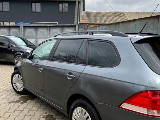 Серый Фольксваген Гольф, объемом двигателя 0 л и пробегом 297 тыс. км за 6550 $, фото 1 на Automoto.ua