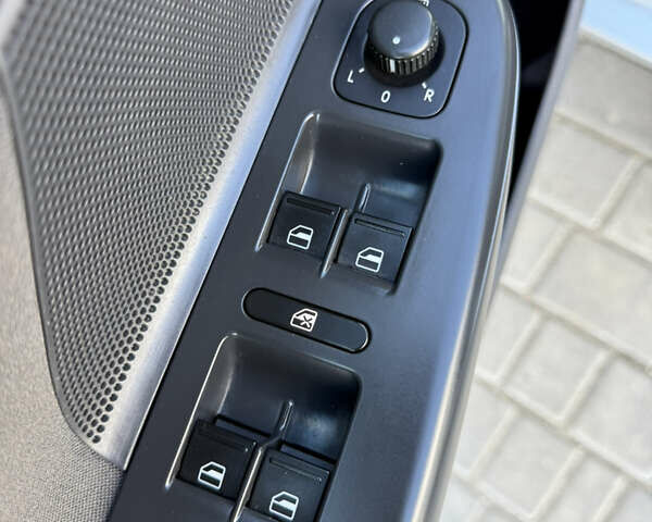 Сірий Фольксваген Гольф, об'ємом двигуна 1.4 л та пробігом 206 тис. км за 6900 $, фото 86 на Automoto.ua