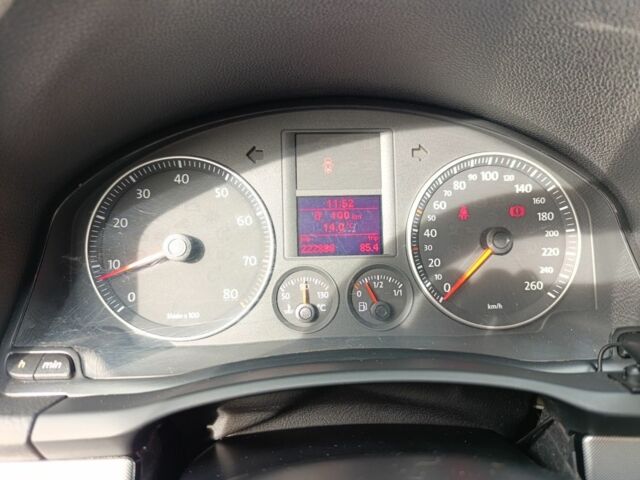 Сірий Фольксваген Гольф, об'ємом двигуна 1.4 л та пробігом 223 тис. км за 6450 $, фото 4 на Automoto.ua