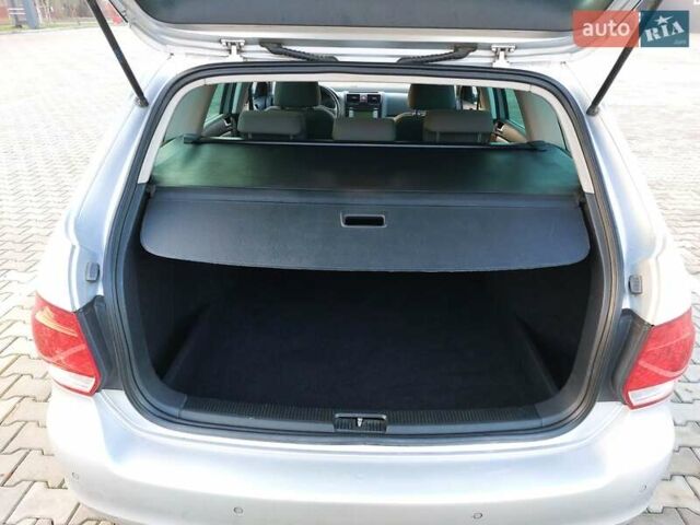 Серый Фольксваген Гольф, объемом двигателя 1.4 л и пробегом 198 тыс. км за 5000 $, фото 20 на Automoto.ua