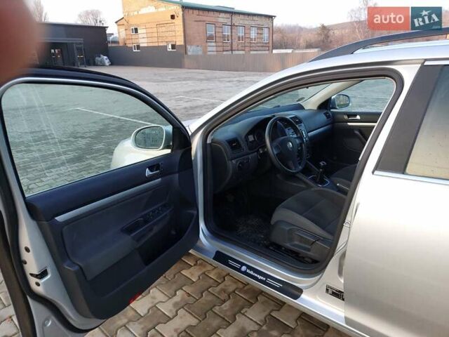 Серый Фольксваген Гольф, объемом двигателя 1.4 л и пробегом 198 тыс. км за 5000 $, фото 15 на Automoto.ua