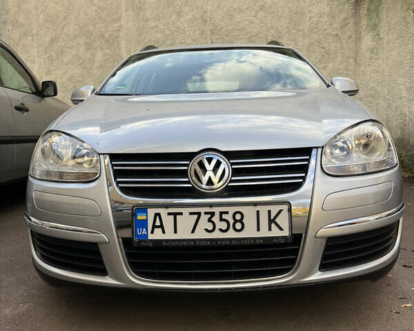 Серый Фольксваген Гольф, объемом двигателя 1.6 л и пробегом 207 тыс. км за 6700 $, фото 6 на Automoto.ua