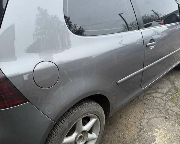 Сірий Фольксваген Гольф, об'ємом двигуна 1.97 л та пробігом 320 тис. км за 6500 $, фото 3 на Automoto.ua