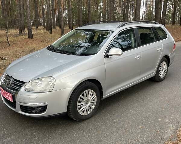 Серый Фольксваген Гольф, объемом двигателя 1.6 л и пробегом 242 тыс. км за 5900 $, фото 7 на Automoto.ua