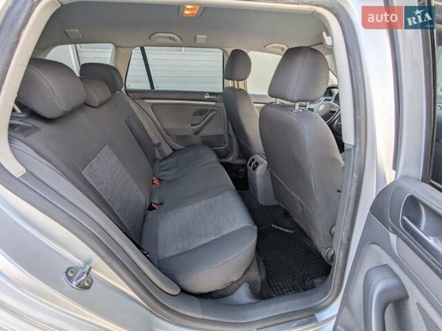 Серый Фольксваген Гольф, объемом двигателя 1.9 л и пробегом 308 тыс. км за 6800 $, фото 31 на Automoto.ua