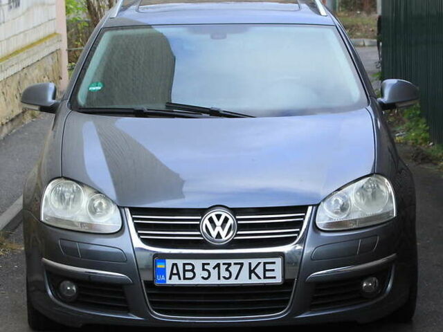 Серый Фольксваген Гольф, объемом двигателя 1.97 л и пробегом 257 тыс. км за 7500 $, фото 1 на Automoto.ua