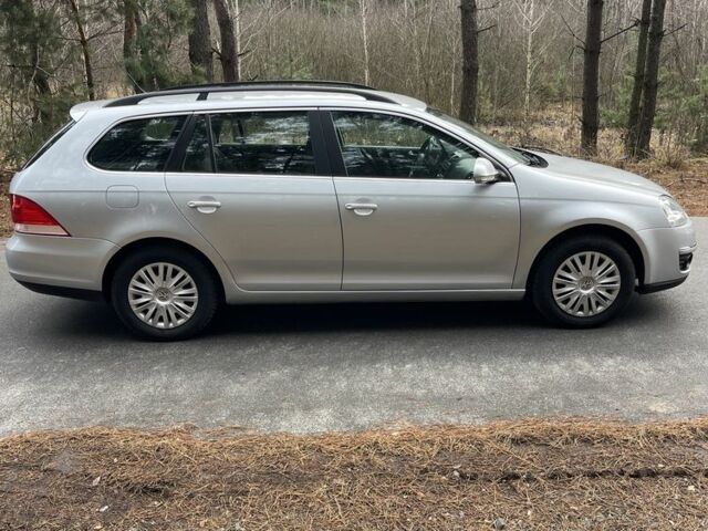 Серый Фольксваген Гольф, объемом двигателя 1.6 л и пробегом 242 тыс. км за 5900 $, фото 4 на Automoto.ua