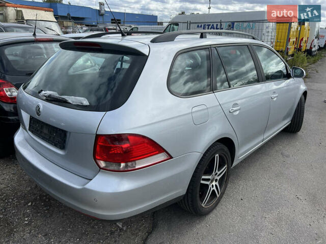 Серый Фольксваген Гольф, объемом двигателя 1.6 л и пробегом 207 тыс. км за 6700 $, фото 2 на Automoto.ua