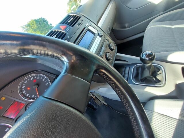 Серый Фольксваген Гольф, объемом двигателя 1.4 л и пробегом 189 тыс. км за 6399 $, фото 15 на Automoto.ua