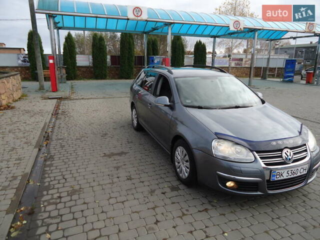 Серый Фольксваген Гольф, объемом двигателя 1.9 л и пробегом 290 тыс. км за 5600 $, фото 2 на Automoto.ua