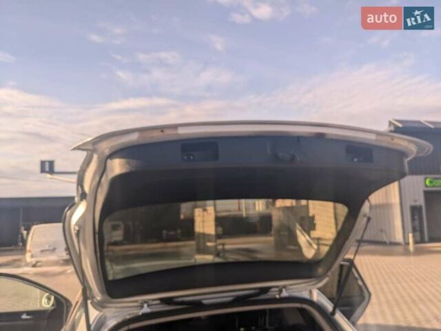 Серый Фольксваген Гольф, объемом двигателя 1.9 л и пробегом 413 тыс. км за 5600 $, фото 9 на Automoto.ua