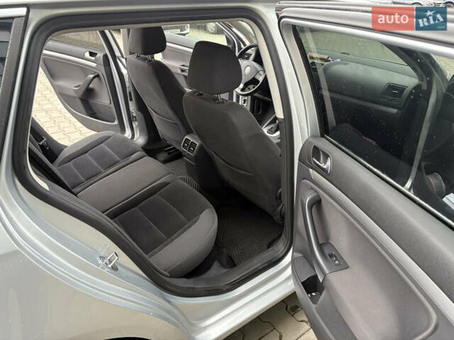 Серый Фольксваген Гольф, объемом двигателя 1.9 л и пробегом 198 тыс. км за 6700 $, фото 19 на Automoto.ua