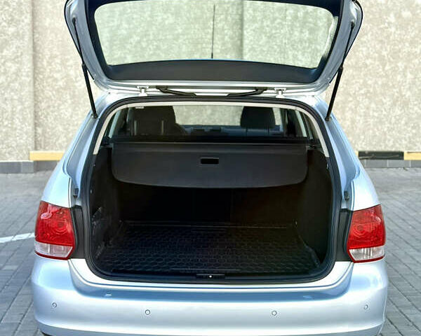 Сірий Фольксваген Гольф, об'ємом двигуна 1.4 л та пробігом 206 тис. км за 6900 $, фото 30 на Automoto.ua