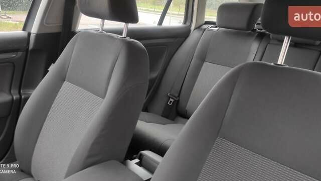 Серый Фольксваген Гольф, объемом двигателя 1.9 л и пробегом 364 тыс. км за 5100 $, фото 9 на Automoto.ua