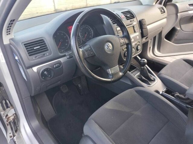 Серый Фольксваген Гольф, объемом двигателя 1.4 л и пробегом 237 тыс. км за 5350 $, фото 14 на Automoto.ua