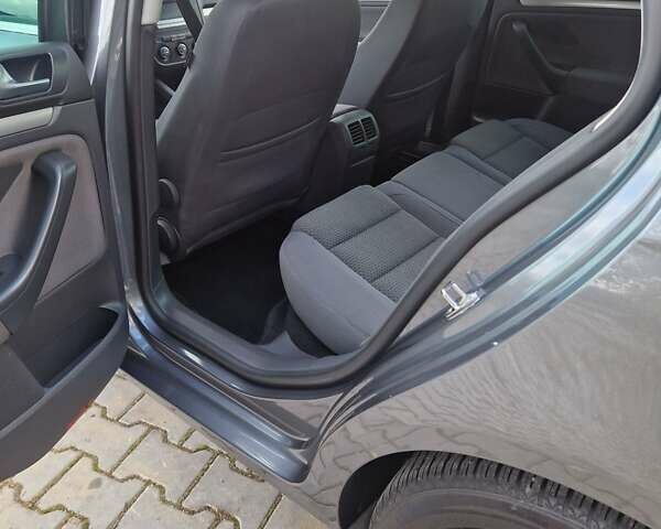 Серый Фольксваген Гольф, объемом двигателя 1.4 л и пробегом 161 тыс. км за 6500 $, фото 14 на Automoto.ua