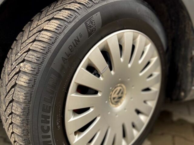 Серый Фольксваген Гольф, объемом двигателя 0 л и пробегом 297 тыс. км за 6550 $, фото 5 на Automoto.ua