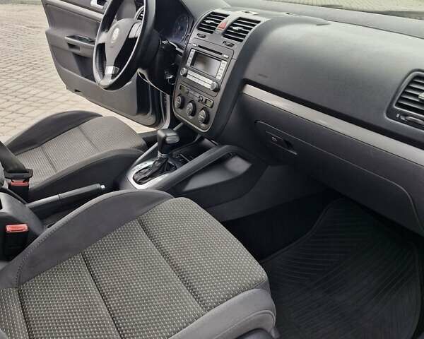 Серый Фольксваген Гольф, объемом двигателя 0 л и пробегом 217 тыс. км за 7500 $, фото 50 на Automoto.ua