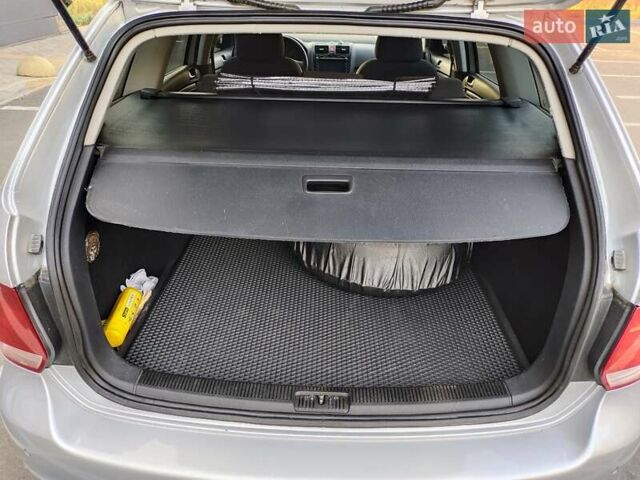 Серый Фольксваген Гольф, объемом двигателя 1.6 л и пробегом 201 тыс. км за 6000 $, фото 20 на Automoto.ua
