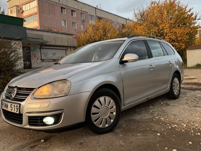 Сірий Фольксваген Гольф, об'ємом двигуна 1.9 л та пробігом 384 тис. км за 2800 $, фото 2 на Automoto.ua