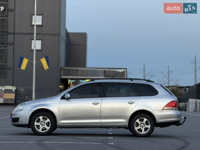 Серый Фольксваген Гольф, объемом двигателя 1.6 л и пробегом 287 тыс. км за 5950 $, фото 12 на Automoto.ua