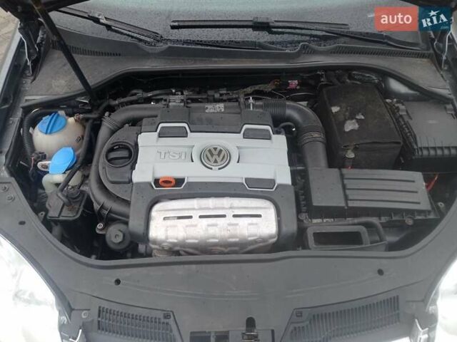 Серый Фольксваген Гольф, объемом двигателя 1.4 л и пробегом 196 тыс. км за 5650 $, фото 8 на Automoto.ua