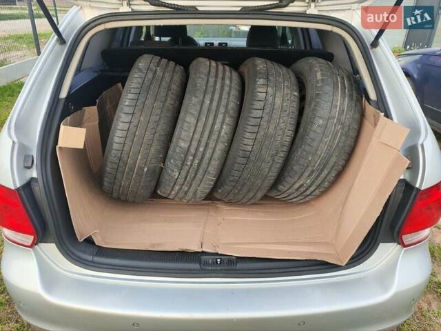 Серый Фольксваген Гольф, объемом двигателя 1.6 л и пробегом 198 тыс. км за 5000 $, фото 20 на Automoto.ua